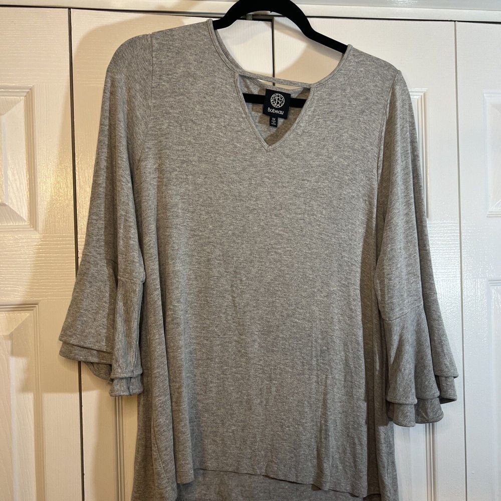 Bobeau Blouse Top Women's Size 1X Gray Long Ruffle Sleeve Keyhole Neck
